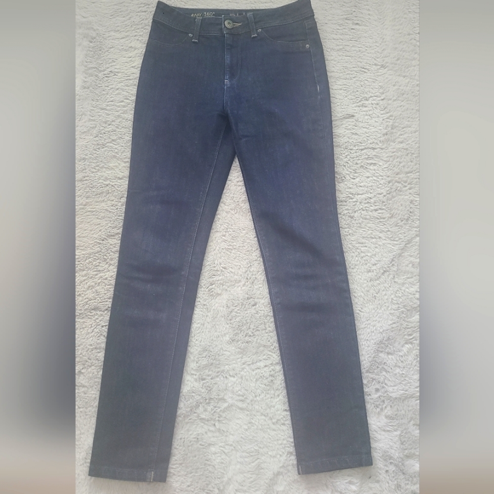DL1961 Nina Skinny Jeans 4 way stretch 26